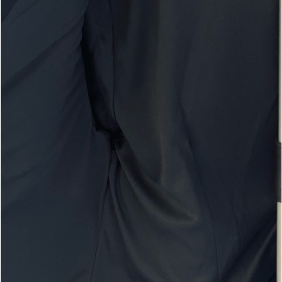 Black cropped one button lapel collar with fringe on hem jacket - Picture 11 of 15